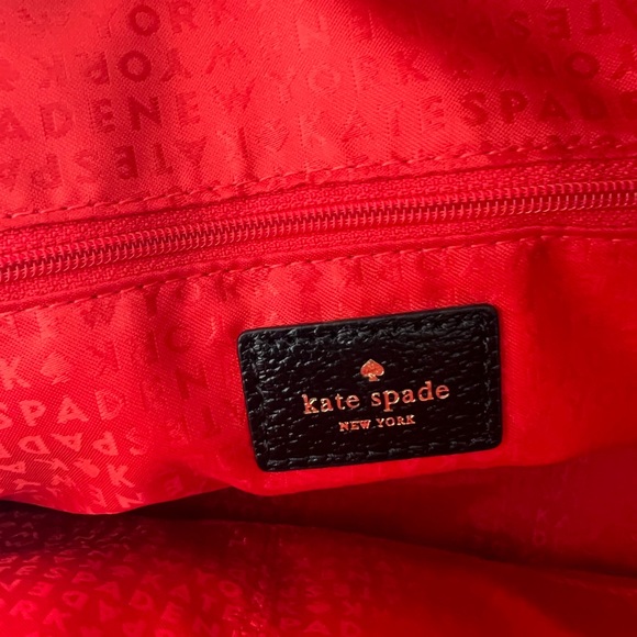 Kate Spade Wellesley Rachelle Off White & Black Handbag/Crossbody Red Interior - Picture 9 of 13
